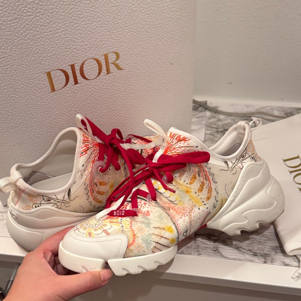 Dior White and Red Sneakers - Picture 7 of 14